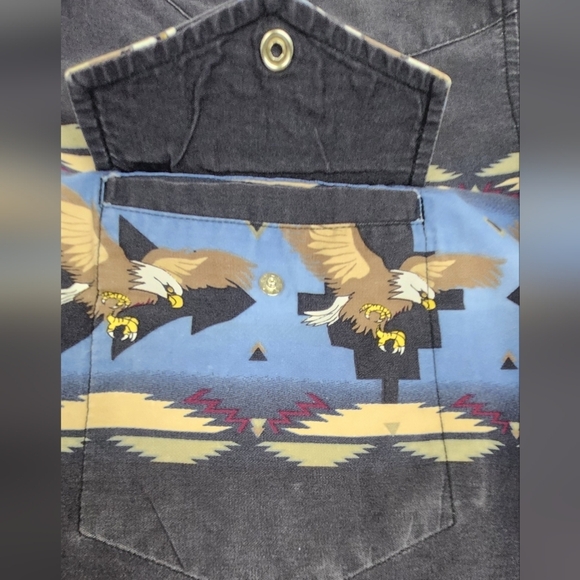 Cumberland Outfitters Western Bald Eagle Black Snap Button Down - Picture 5 of 6